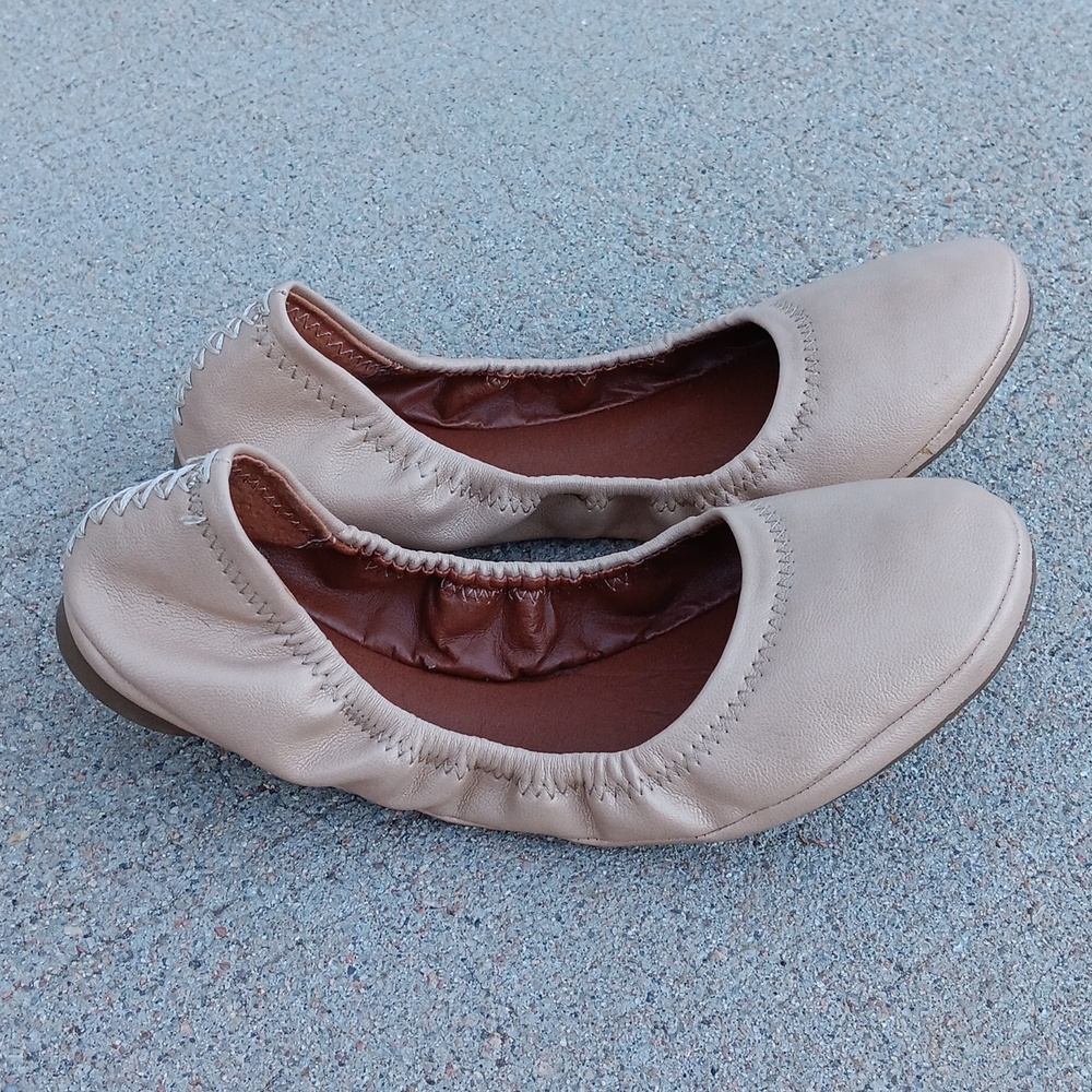 Lucky Brand Beige Leather Ballet Flats
